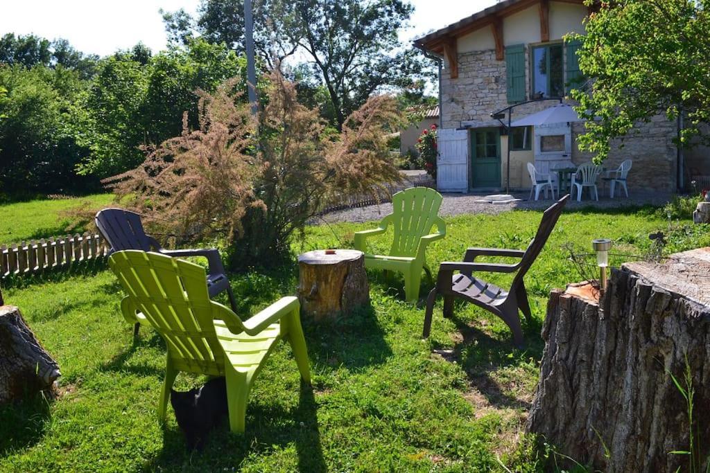 Couanac gîte familial à la campagne avec piscine Cayriech Esterno foto