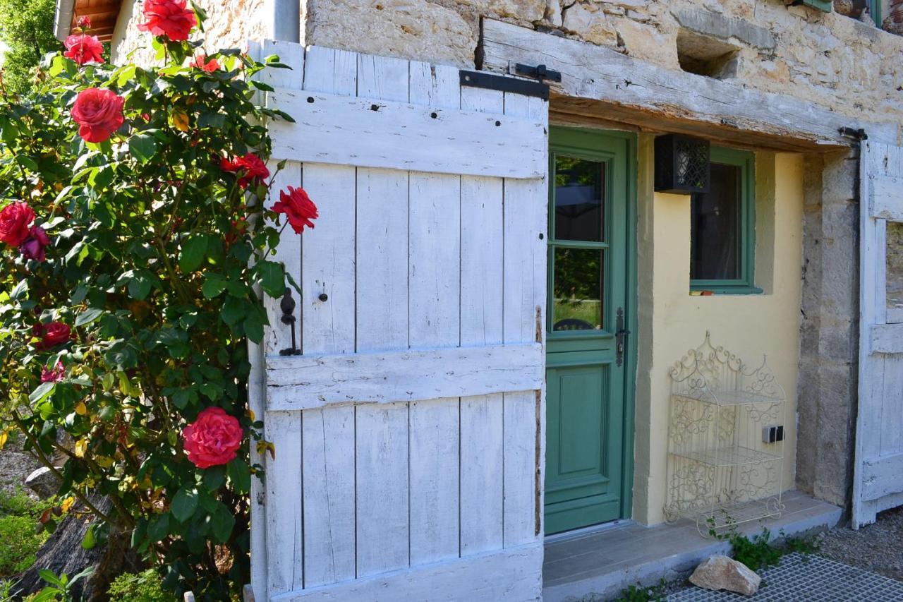 Couanac gîte familial à la campagne avec piscine Cayriech Esterno foto